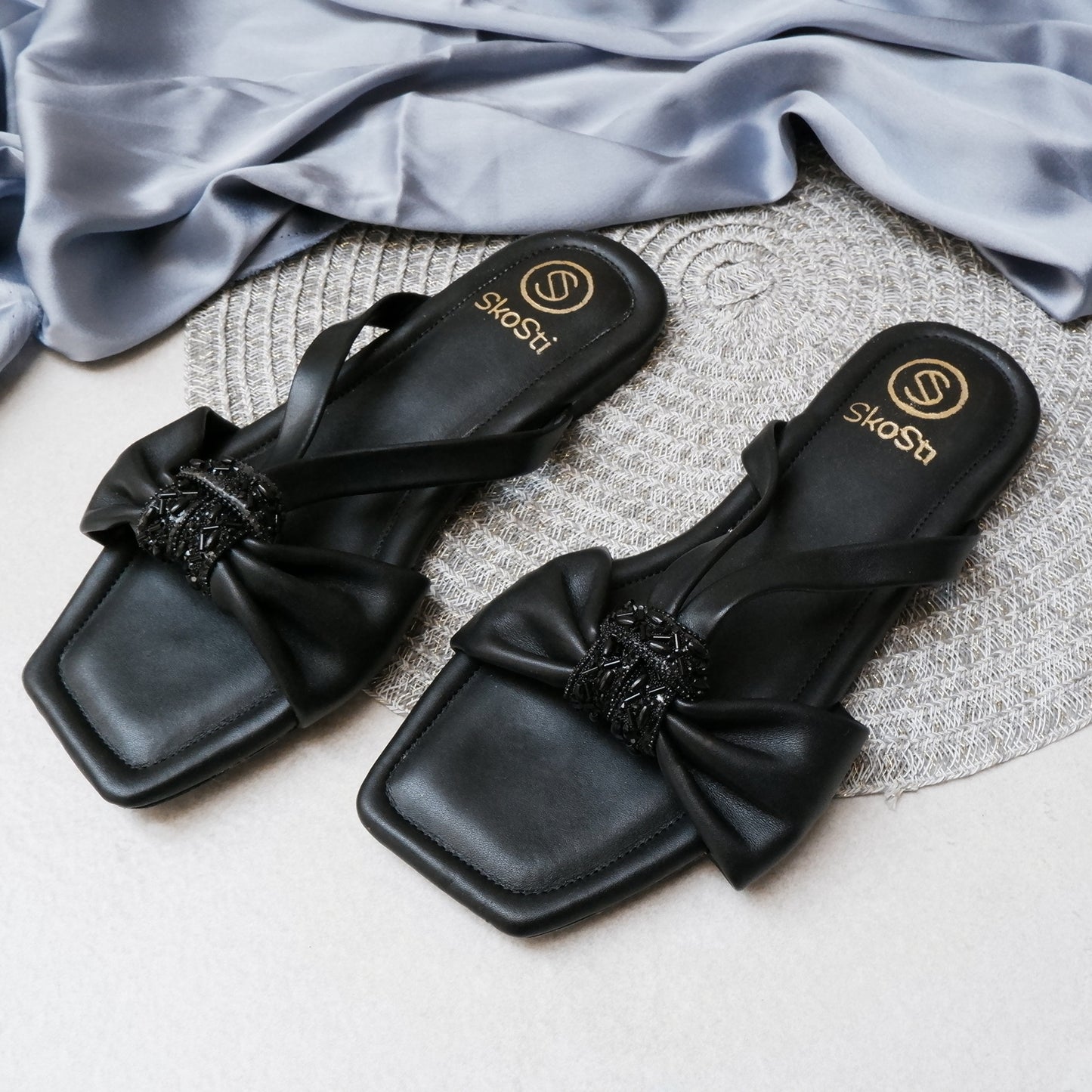 Black Bow Flats